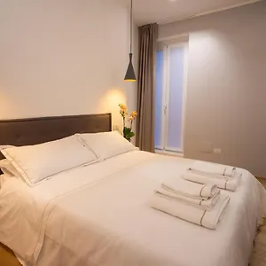 bamboo-milano-sinatra-apartment.it-lombardy.com/