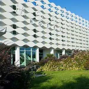 moom-hotel.it-lombardy.com/