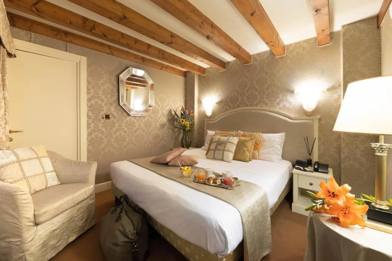 **** Hotel Duodo Palace Benátky Itálie